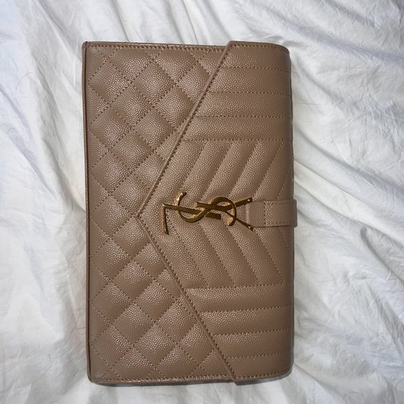 ENVELOPE CHAIN WALLET IN MIX MATELASSÉ GRAIN DE POUDRE EMBOSSED LEATHER - Picture 7 of 12